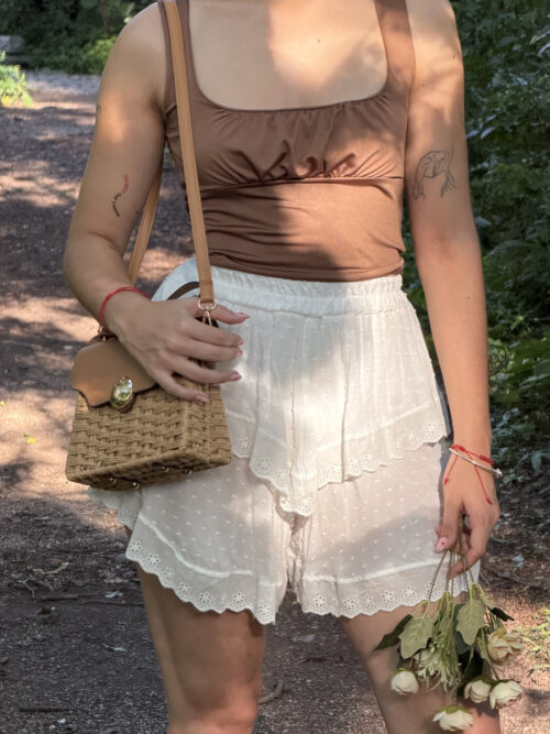 Short pollera broderie